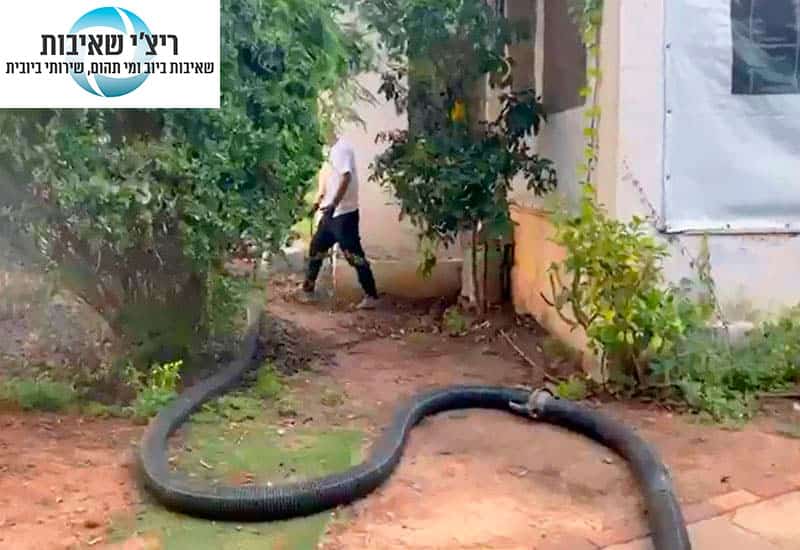 מעבר לצנרת ביוב פרטית